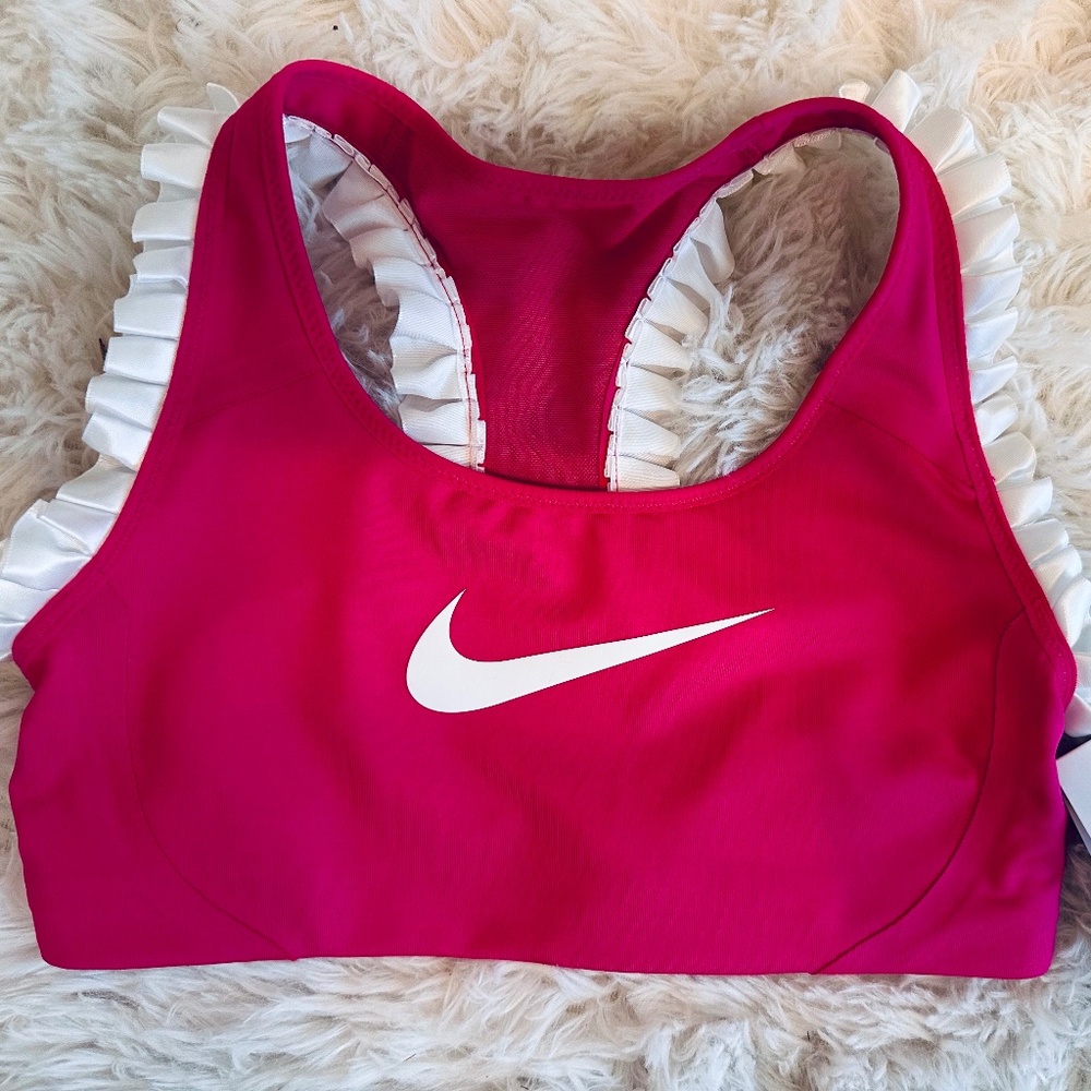 NWT! Embellished Women's Nike Support Sports Bra.